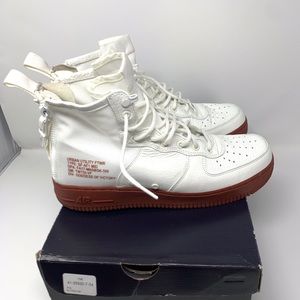 Nike SF Air Force 1  mid